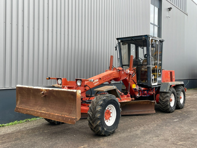 O & K F106A 6x6 Motor Grader - Порамнувач: слика 2 O & K F106A 6x6 Motor Grader - Порамнувач: слика 2