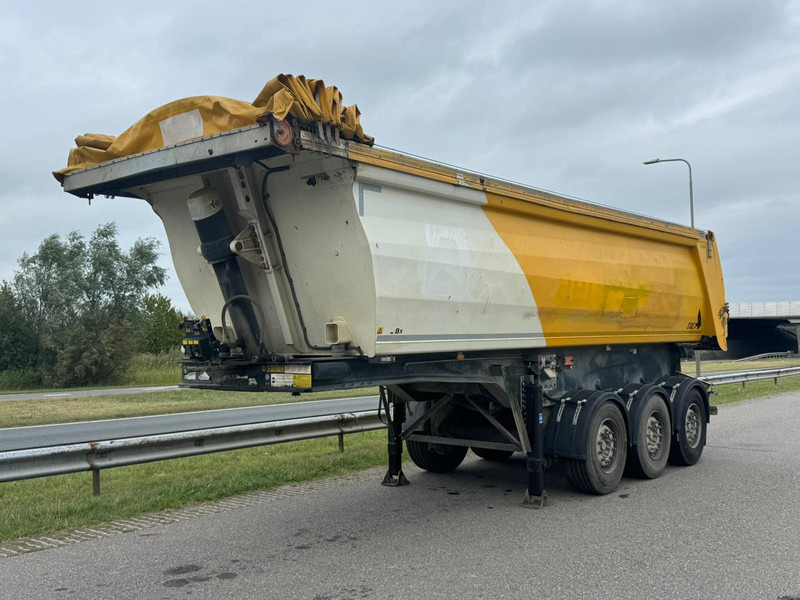 Stas S300CX - Кипер полуприколка: слика 1 Stas S300CX - Кипер полуприколка: слика 1
