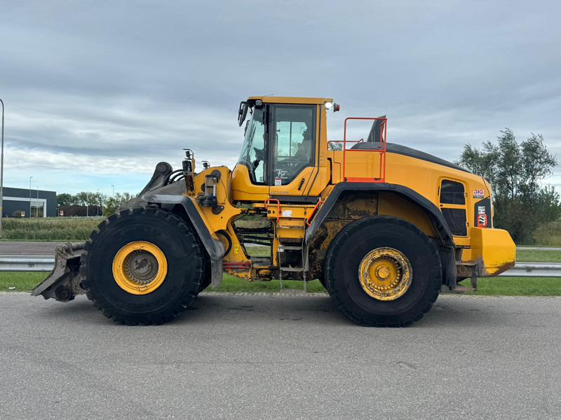 Volvo L220H - Натоварувач на тркала: слика 1 Volvo L220H - Натоварувач на тркала: слика 1