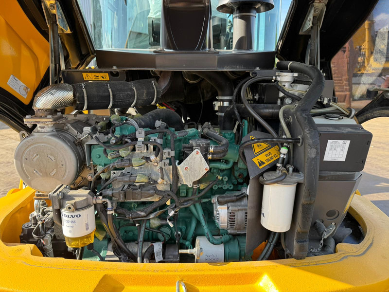 Натоварувач на тркала Volvo L30G: слика 19