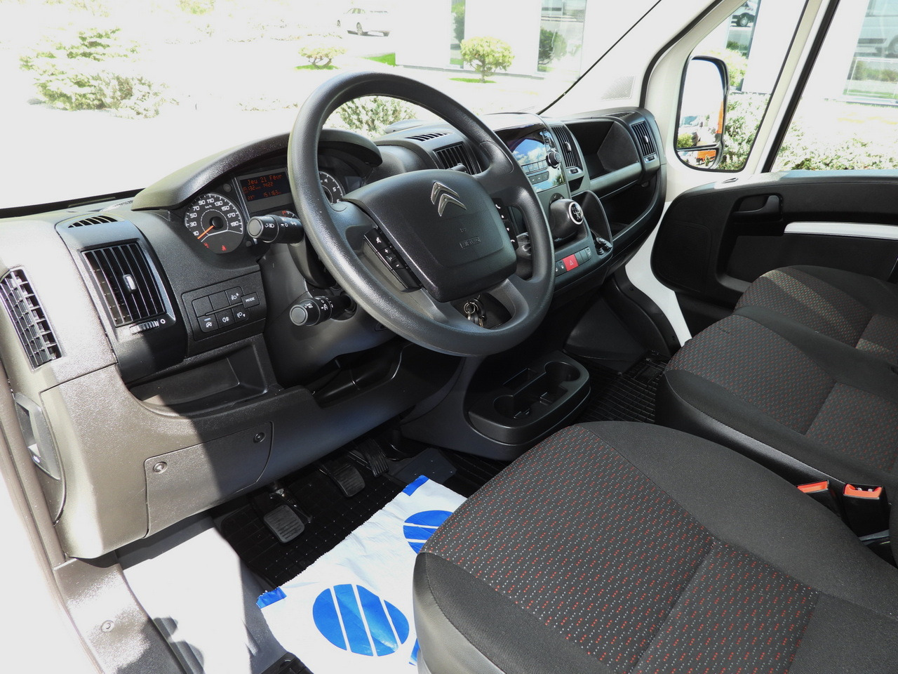 CITROEN JUMPER BOX DELIVERY VAN 7 SEATS CRUISE CONTROL 120HP - Товарно комбе: слика 2 CITROEN JUMPER BOX DELIVERY VAN 7 SEATS CRUISE CONTROL 120HP - Товарно комбе: слика 2