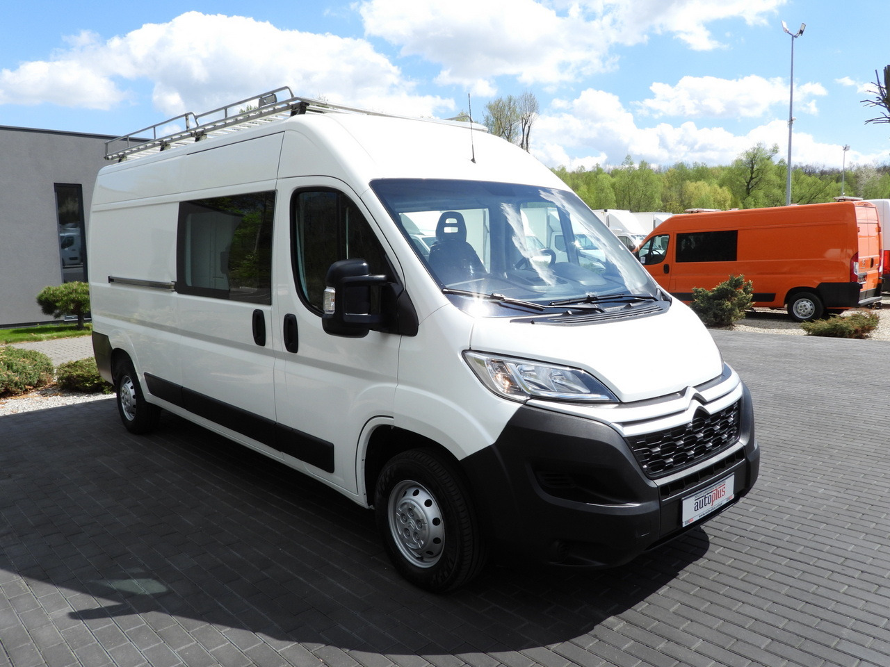 CITROEN JUMPER BOX DELIVERY VAN 7 SEATS CRUISE CONTROL 120HP - Товарно комбе: слика 4 CITROEN JUMPER BOX DELIVERY VAN 7 SEATS CRUISE CONTROL 120HP - Товарно комбе: слика 4
