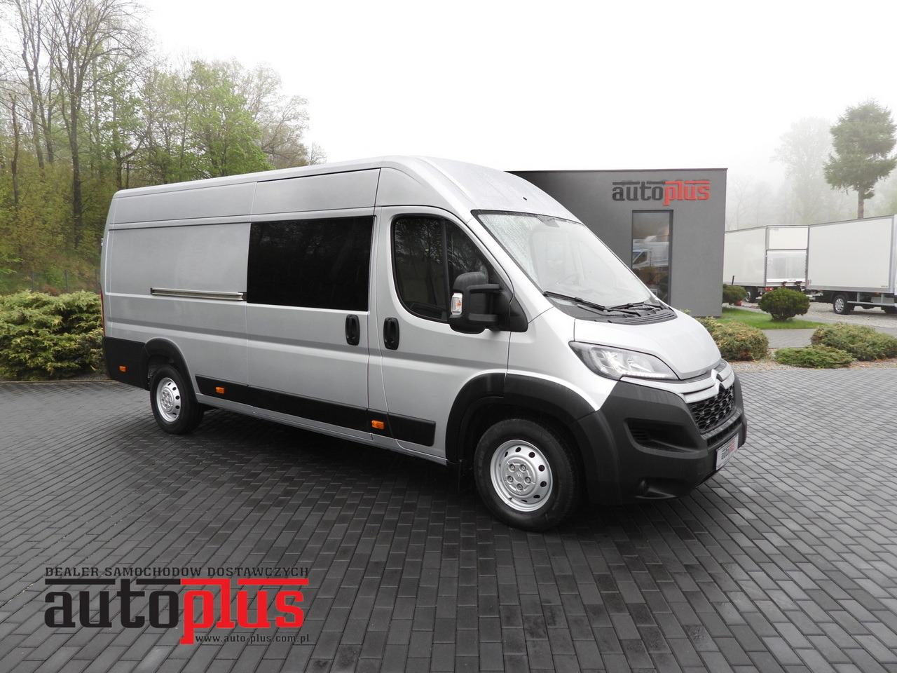 CITROEN JUMPER BOX DELIVERY VAN 7 SEATS CRUISE CONTROL LED LIGHTS AIR CONDITIONING 165HP - Товарно комбе: слика 1 CITROEN JUMPER BOX DELIVERY VAN 7 SEATS CRUISE CONTROL LED LIGHTS AIR CONDITIONING 165HP - Товарно комбе: слика 1