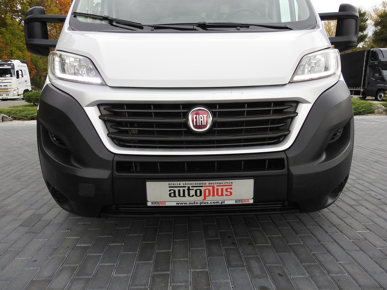 Комбе фургон FIAT DUCATO BOX LIFT 8 PALLETS CRUISE CONTROL NAVIGATION AIR CONDITIONING LED LIGHTS 130HP: слика 14 Комбе фургон FIAT DUCATO BOX LIFT 8 PALLETS CRUISE CONTROL NAVIGATION AIR CONDITIONING LED LIGHTS 130HP: слика 14