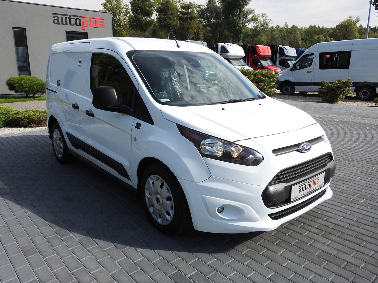FORD TRANSIT CONNECT VAN CRUISE CONTROL NAVIGATION AIR CONDITIONING 100HP - Товарно комбе: слика 4 FORD TRANSIT CONNECT VAN CRUISE CONTROL NAVIGATION AIR CONDITIONING 100HP - Товарно комбе: слика 4