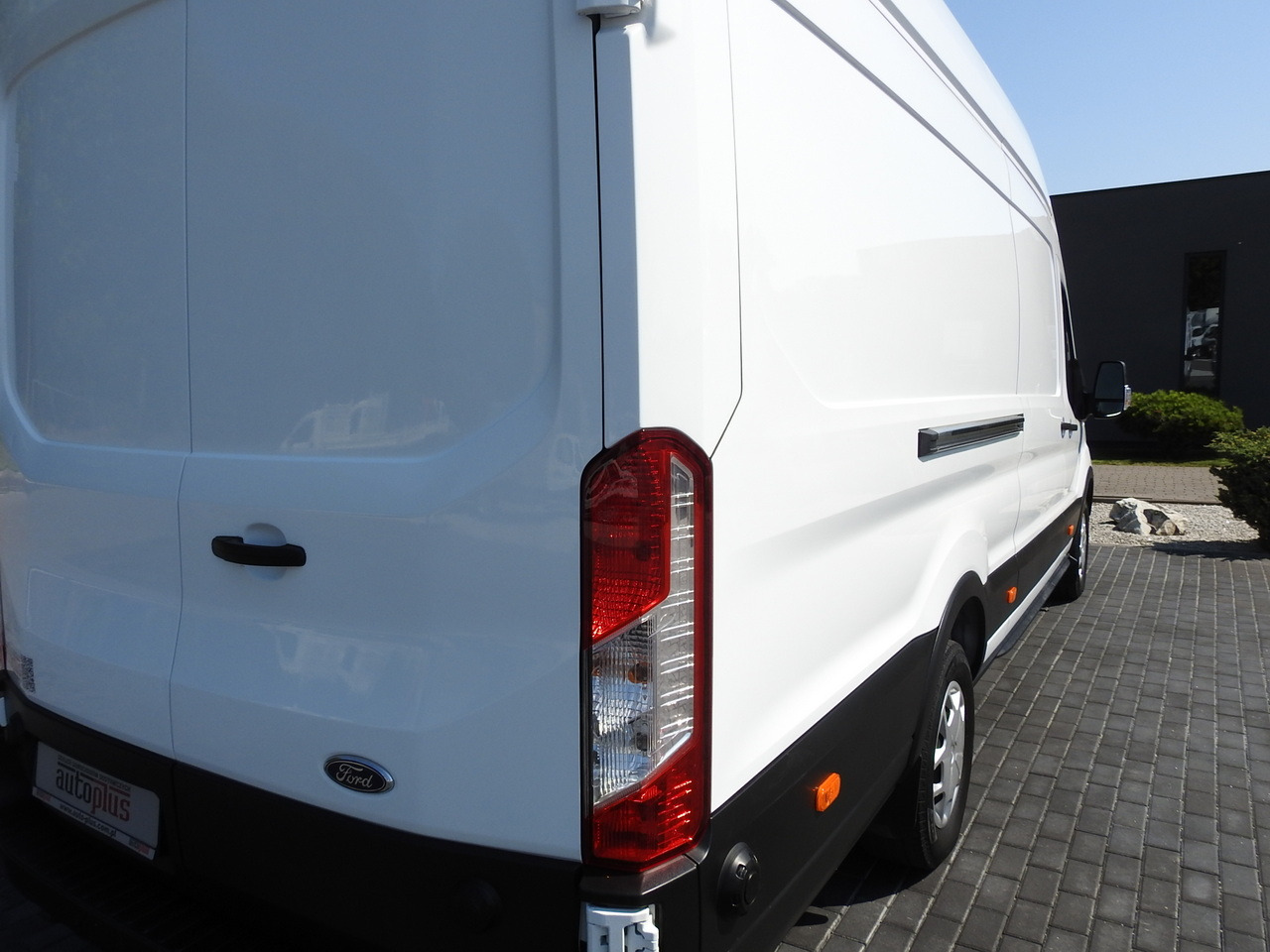 Комбе ладилник FORD TRANSIT REFRIGERATOR VAN  0*C HEATING FUNCTION CRUISE CONTROL AIR CONDITIONING LED LIGHTS  130HP: слика 17
