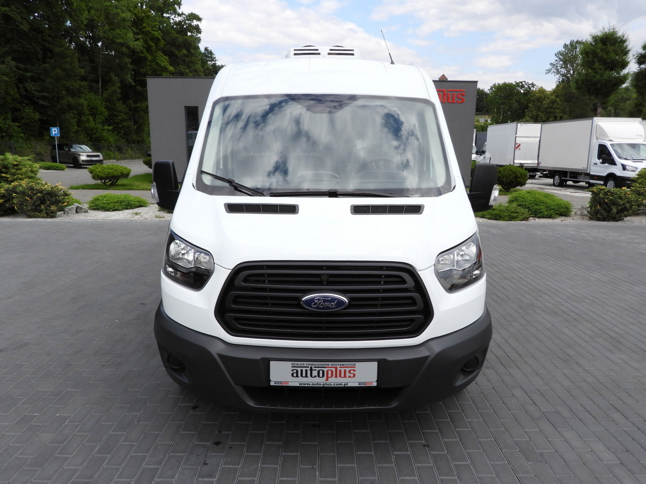 FORD TRANSIT REFRIGERATOR VAN 5*C AIR CONDITIONING 105HP - Комбе ладилник: слика 5 FORD TRANSIT REFRIGERATOR VAN 5*C AIR CONDITIONING 105HP - Комбе ладилник: слика 5