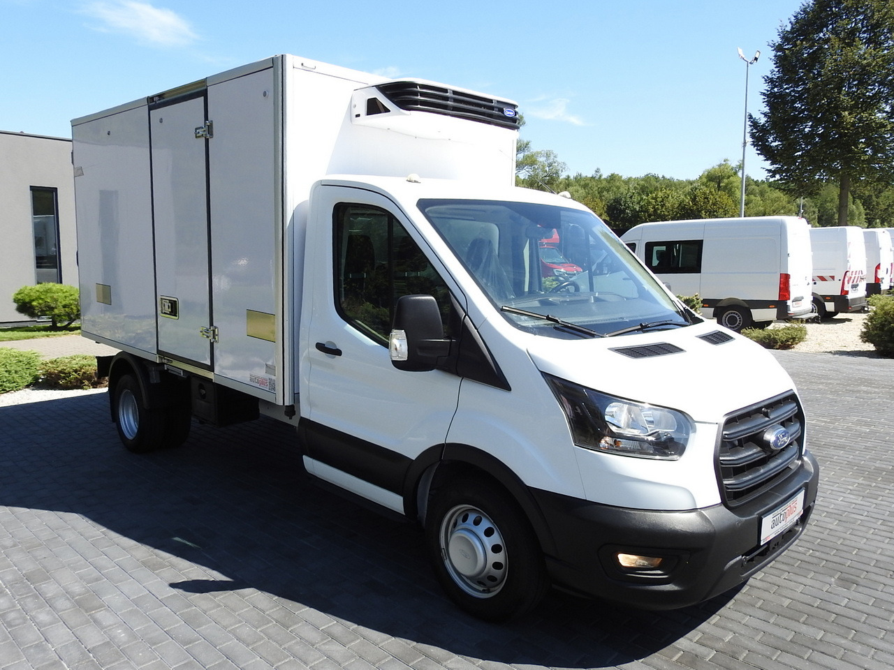 FORD TRANSIT REGRIGERATOR BOX 0*C POWER SUPPLY 230V CRUISE CONTROL AIR CONDITIONING TWIN WHEELS 170HP - Комбе ладилник: слика 4 FORD TRANSIT REGRIGERATOR BOX 0*C POWER SUPPLY 230V CRUISE CONTROL AIR CONDITIONING TWIN WHEELS 170HP - Комбе ладилник: слика 4