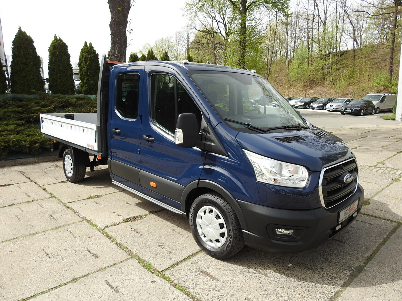 FORD TRANSIT STAKE BODY DOUBLE CABIN DOKA 7 SEATS CRUISE CONTROL AIR CONDITIONING LED LIGHTS 130HP - Комби со двојна кабина: слика 4 FORD TRANSIT STAKE BODY DOUBLE CABIN DOKA 7 SEATS CRUISE CONTROL AIR CONDITIONING LED LIGHTS 130HP - Комби со двојна кабина: слика 4