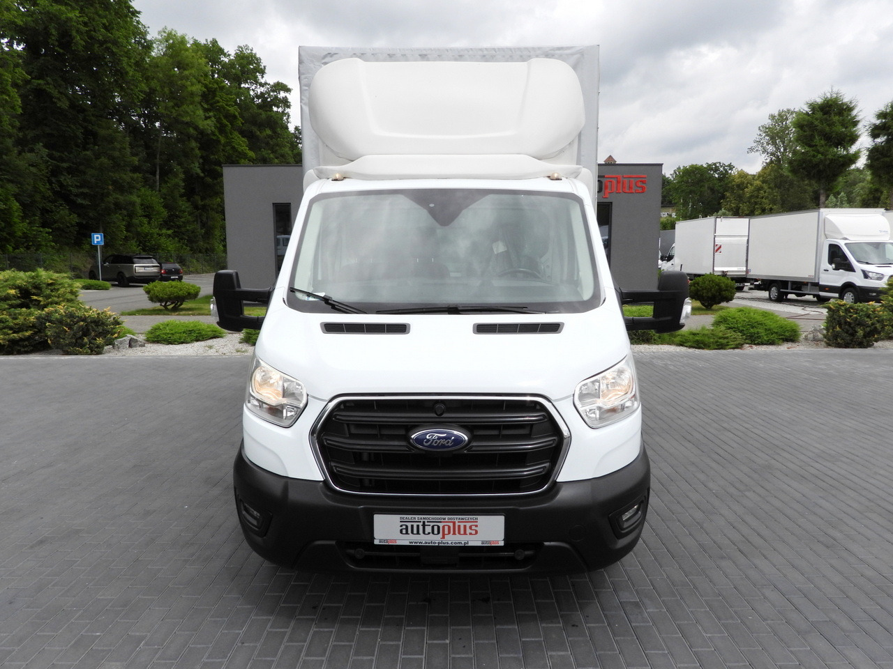 FORD TRANSIT TARPAULIN 8 PALLETS CRUISE CONTROL LED LIGHTS TWIN WHEELS AIR CONDITIONING 130HP - Комбе со церада: слика 5 FORD TRANSIT TARPAULIN 8 PALLETS CRUISE CONTROL LED LIGHTS TWIN WHEELS AIR CONDITIONING 130HP - Комбе со церада: слика 5