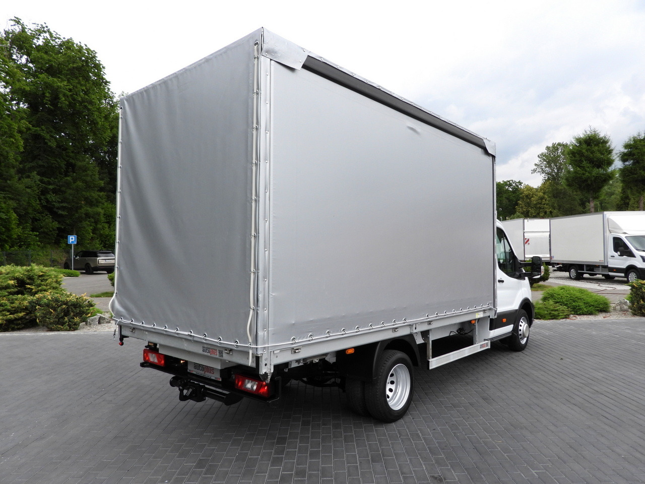 FORD TRANSIT TARPAULIN 8 PALLETS CRUISE CONTROL LED LIGHTS TWIN WHEELS AIR CONDITIONING 130HP - Комбе со церада: слика 3 FORD TRANSIT TARPAULIN 8 PALLETS CRUISE CONTROL LED LIGHTS TWIN WHEELS AIR CONDITIONING 130HP - Комбе со церада: слика 3