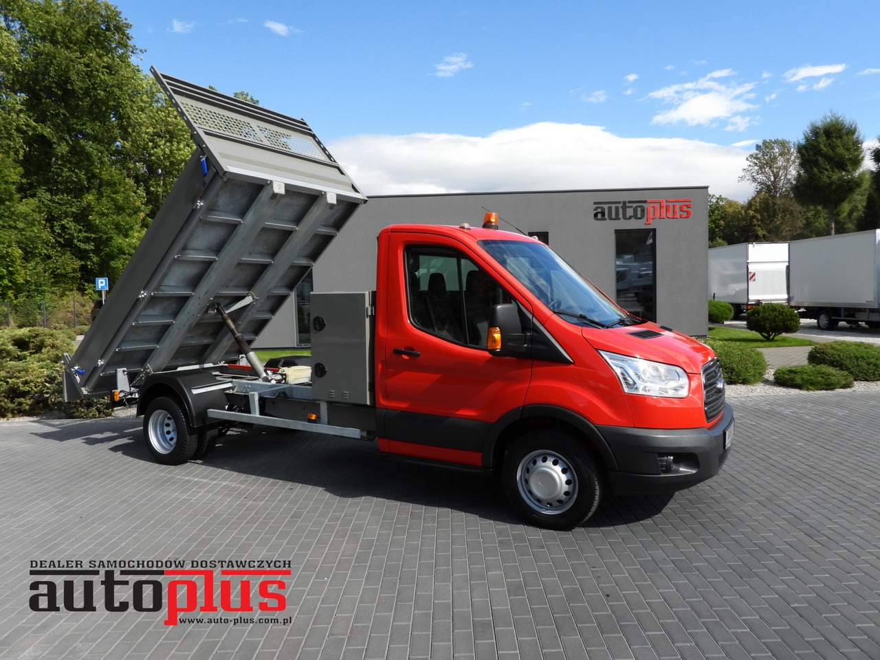FORD TRANSIT TIPPER CRUISE CONTROL LED LIGHTS TWIN WHEELS AIR CONDITIONING 170HP - Комби кипер: слика 1 FORD TRANSIT TIPPER CRUISE CONTROL LED LIGHTS TWIN WHEELS AIR CONDITIONING 170HP - Комби кипер: слика 1