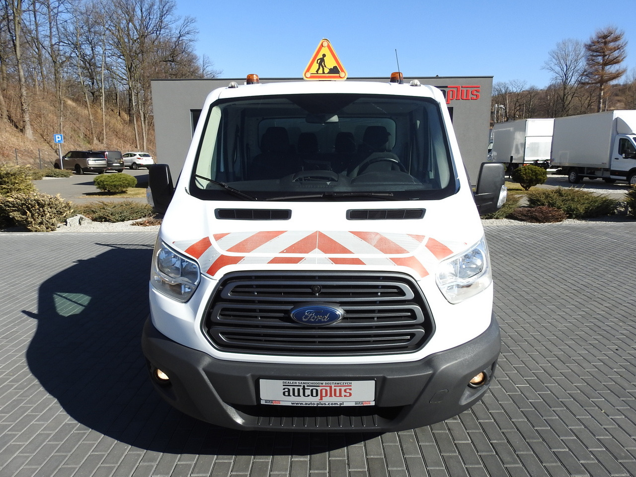 FORD TRANSIT TIPPER DOUBLE CABIN DOKA 6 SEATS CRUISE CONTROL AIR CONDITIONING 130HP - Комби кипер: слика 5 FORD TRANSIT TIPPER DOUBLE CABIN DOKA 6 SEATS CRUISE CONTROL AIR CONDITIONING 130HP - Комби кипер: слика 5