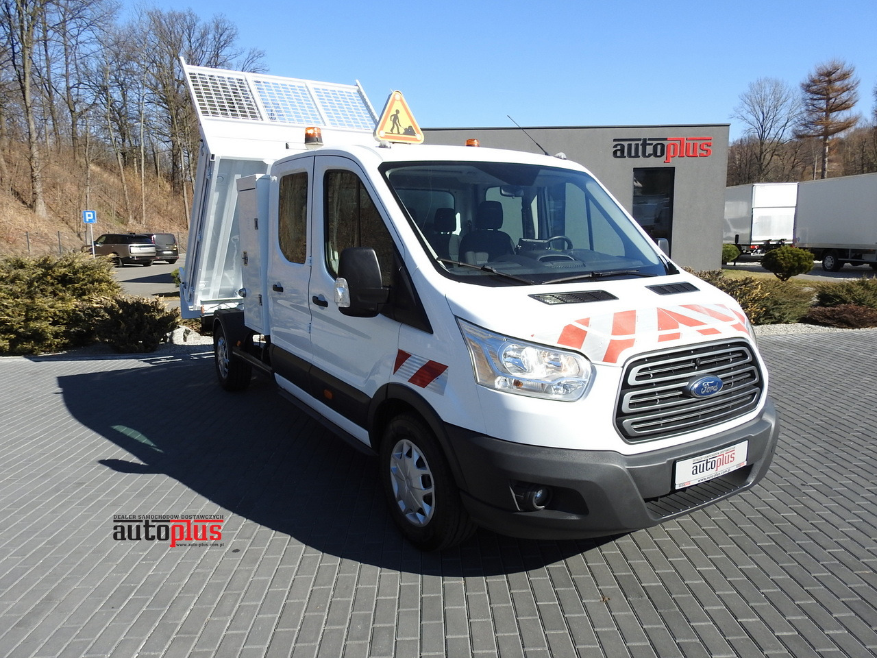 FORD TRANSIT TIPPER DOUBLE CABIN DOKA 6 SEATS CRUISE CONTROL AIR CONDITIONING 130HP - Комби кипер: слика 1 FORD TRANSIT TIPPER DOUBLE CABIN DOKA 6 SEATS CRUISE CONTROL AIR CONDITIONING 130HP - Комби кипер: слика 1