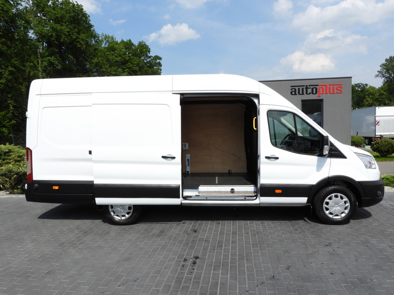 Товарно комбе FORD TRANSIT  VAN CRUISE CONTROL LED LIGHTS AIR CONDITIONING  130HP: слика 8