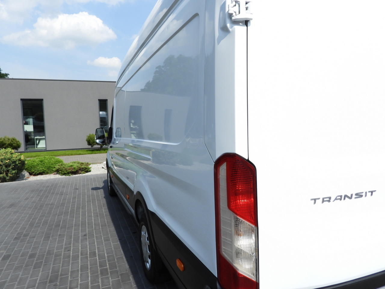 Товарно комбе FORD TRANSIT  VAN CRUISE CONTROL LED LIGHTS AIR CONDITIONING  130HP: слика 16