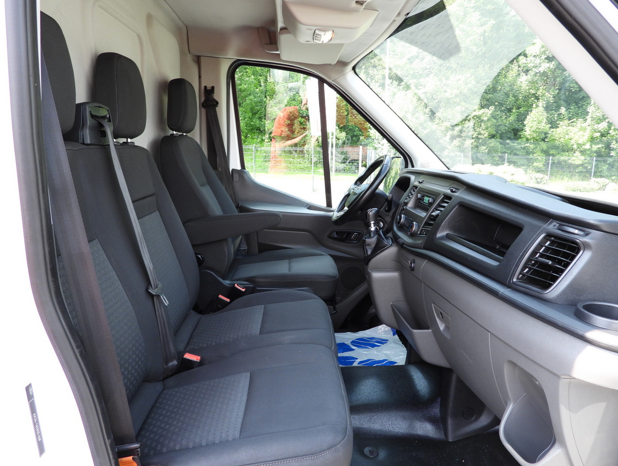 Товарно комбе FORD TRANSIT  VAN CRUISE CONTROL LED LIGHTS AIR CONDITIONING  130HP: слика 36