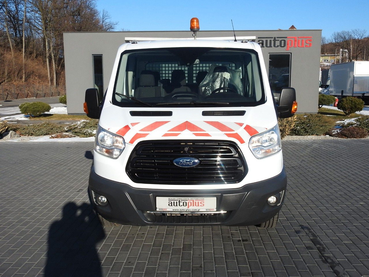 Ford TRANSIT KIPPER DOPPELKABINE DOKA 6 SITZE - Комби кипер, Комби со двојна кабина: слика 5 Ford TRANSIT KIPPER DOPPELKABINE DOKA 6 SITZE - Комби кипер, Комби со двојна кабина: слика 5
