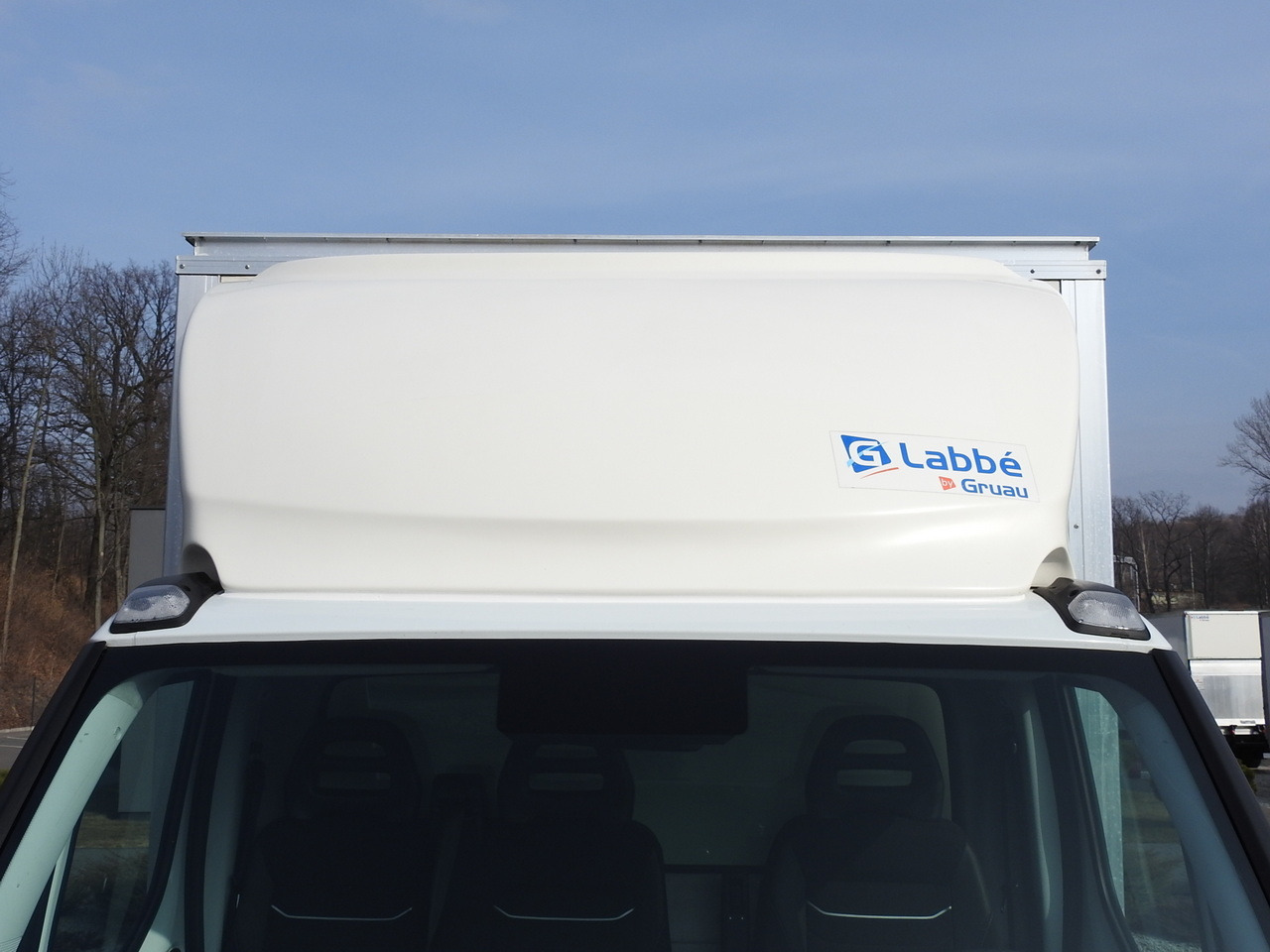 Комбе фургон IVECO DAILY 35C16 BOX LIFT 8 PALLETS CRUISE CONTROL TWIN WHEELS AIR CONDITIONING 160HP: слика 15 Комбе фургон IVECO DAILY 35C16 BOX LIFT 8 PALLETS CRUISE CONTROL TWIN WHEELS AIR CONDITIONING 160HP: слика 15