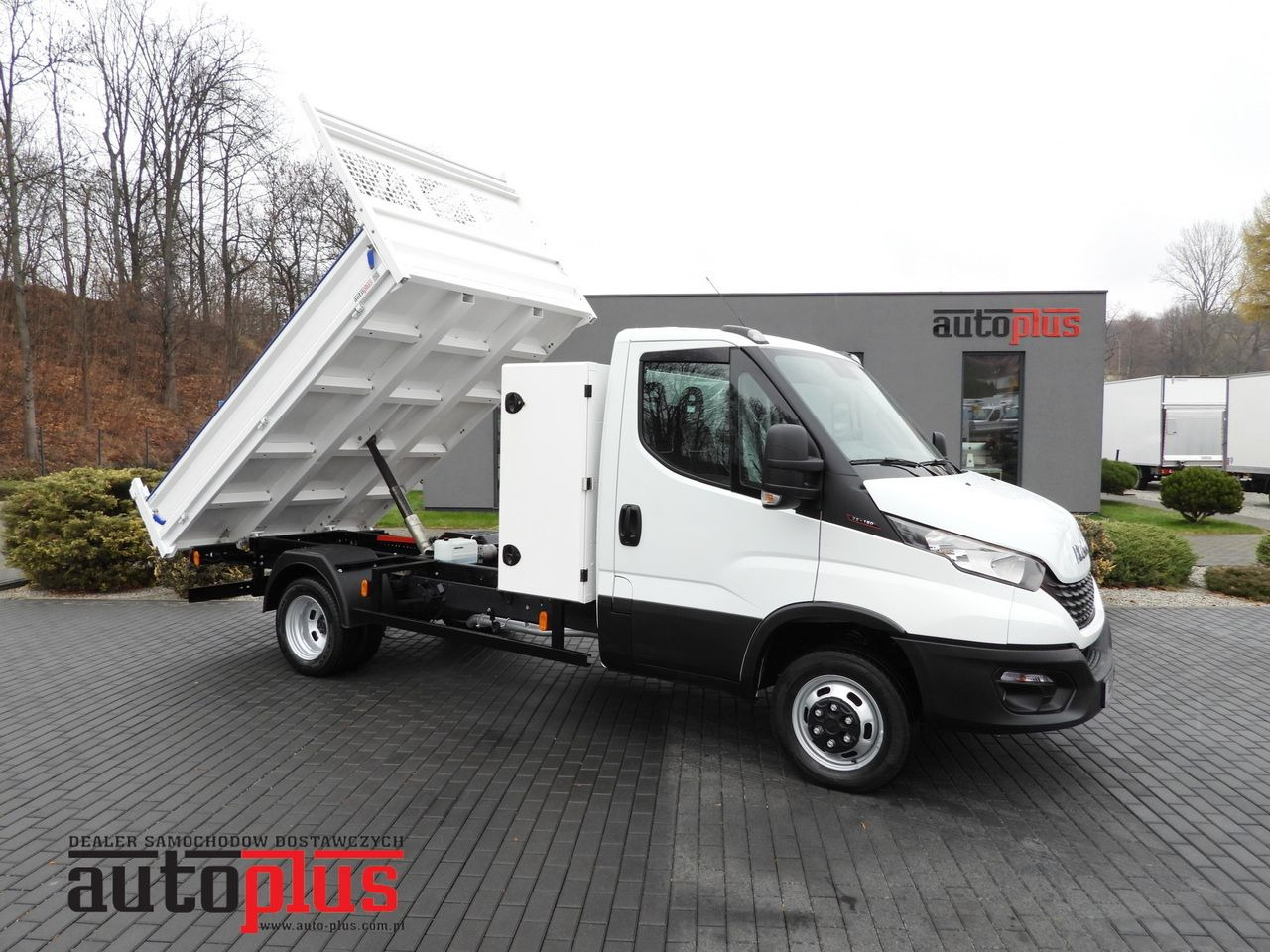 IVECO DAILY 35C16 TIPPER CRUISE CONTROL TWIN WHEELS AIR CONDITIONING 160HP - Комби кипер: слика 1 IVECO DAILY 35C16 TIPPER CRUISE CONTROL TWIN WHEELS AIR CONDITIONING 160HP - Комби кипер: слика 1