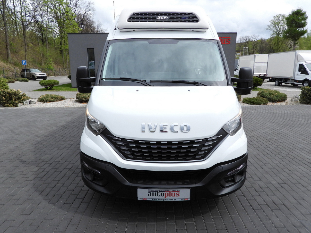Комбе ладилник IVECO DAILY 35S14 REFRIGERATOR VAN 0*C POWER SUPPLY 230V CRUISE CONTROL AUTOMATIC TRANSMISSION HI-MATIC AIR CONDITIONING  140HP: слика 5