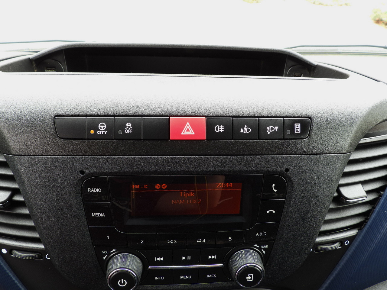 Комбе ладилник IVECO DAILY 35S14 REFRIGERATOR VAN 0*C POWER SUPPLY 230V CRUISE CONTROL AUTOMATIC TRANSMISSION HI-MATIC AIR CONDITIONING  140HP: слика 44