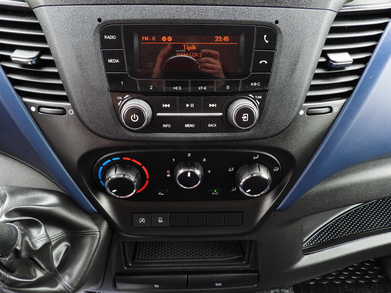 Комбе ладилник IVECO DAILY 35S14 REFRIGERATOR VAN 0*C POWER SUPPLY 230V CRUISE CONTROL AUTOMATIC TRANSMISSION HI-MATIC AIR CONDITIONING  140HP: слика 43