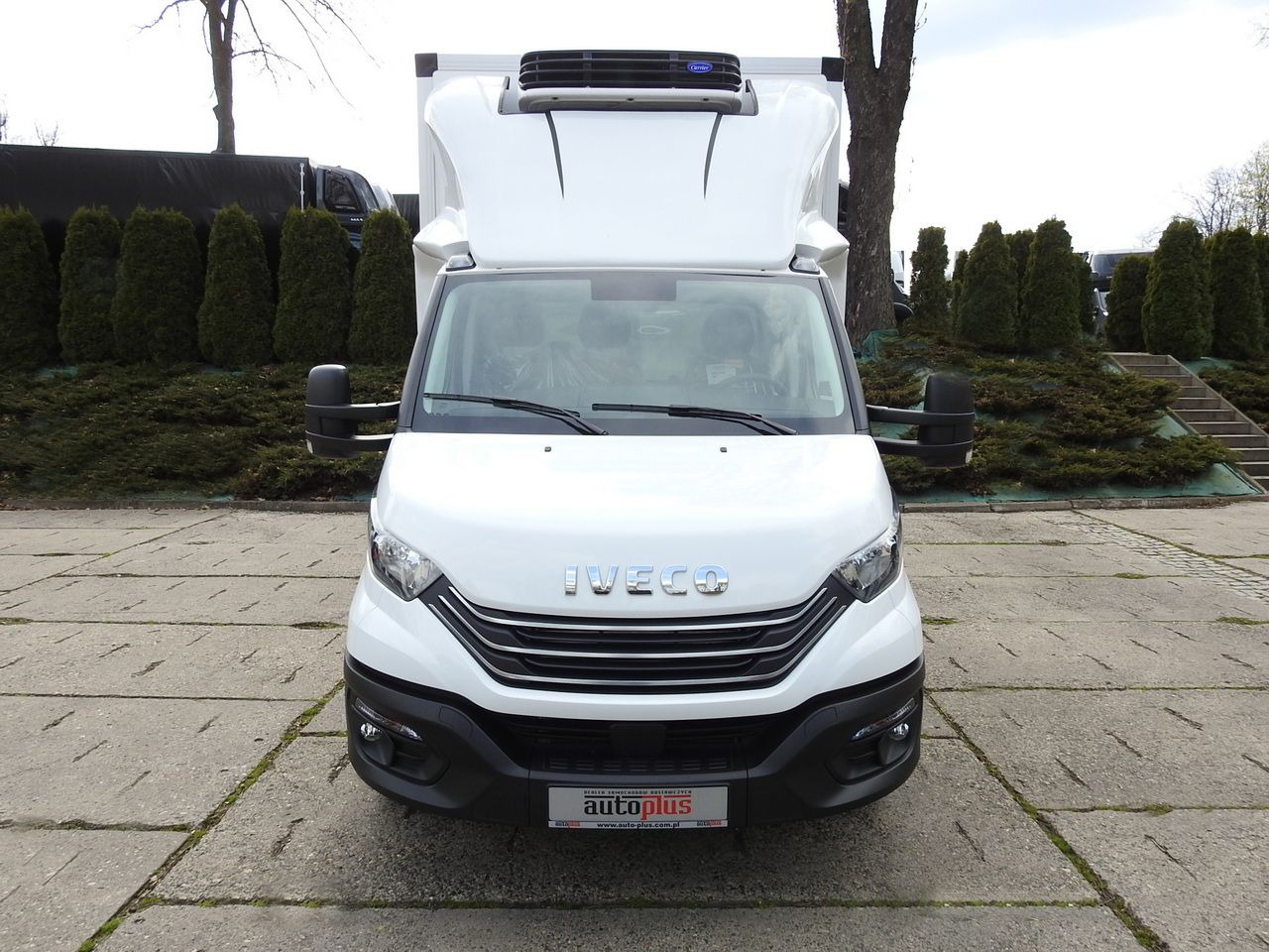 IVECO DAILY 35S16 NEW REGRIGERATOR BOX -10*C 8 PALLETS HEATING FUNCTION POWER SUPPLY 230V CRUISE CONTROL AIR CONDITIONING 160HP - Комбе ладилник: слика 5 IVECO DAILY 35S16 NEW REGRIGERATOR BOX -10*C 8 PALLETS HEATING FUNCTION POWER SUPPLY 230V CRUISE CONTROL AIR CONDITIONING 160HP - Комбе ладилник: слика 5