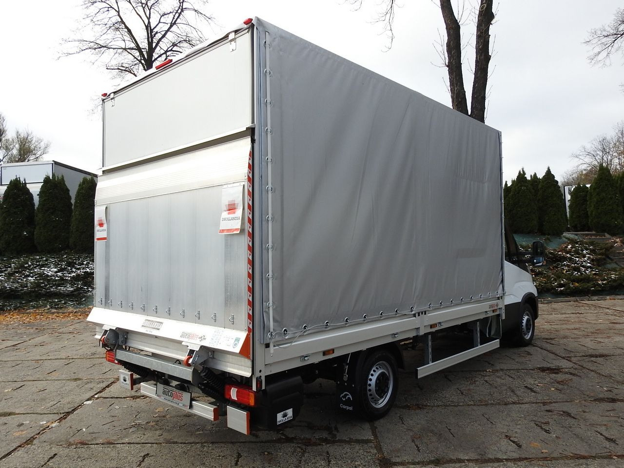 IVECO DAILY 35S16 NEW TARPAULIN LIFT 8 PALLETS CRUISE CONTROL AIR CONDITIONING 160HP - Комбе со церада: слика 3 IVECO DAILY 35S16 NEW TARPAULIN LIFT 8 PALLETS CRUISE CONTROL AIR CONDITIONING 160HP - Комбе со церада: слика 3
