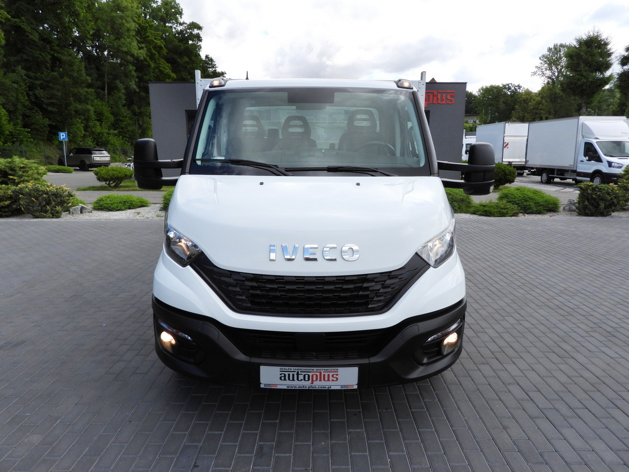 IVECO DAILY 35S16 STAKE BODY 10 PALLETS CRUISE CONTROL AIR CONDITIONING 160HP - Комбе со отворен сандак: слика 5 IVECO DAILY 35S16 STAKE BODY 10 PALLETS CRUISE CONTROL AIR CONDITIONING 160HP - Комбе со отворен сандак: слика 5