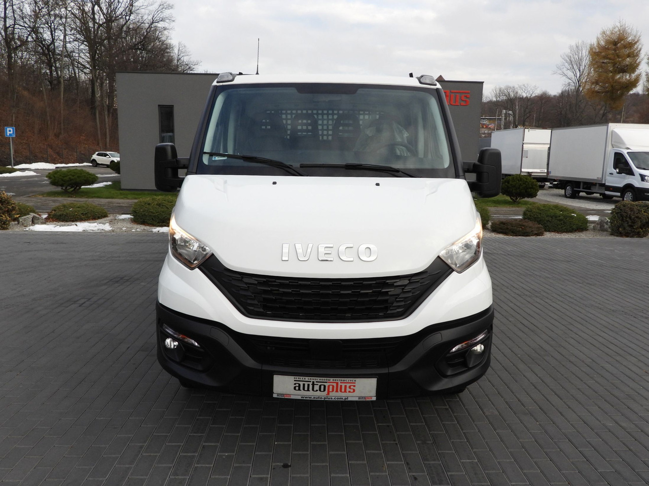IVECO DAILY 50C16 THREE-WAY TIPPER DOUBLE CABIN DOKA 6 SEATS CRUISE CONTROL PNEUMATICS TWIN WHEELS AIR CONDITIONING 160HP - Комби кипер: слика 5 IVECO DAILY 50C16 THREE-WAY TIPPER DOUBLE CABIN DOKA 6 SEATS CRUISE CONTROL PNEUMATICS TWIN WHEELS AIR CONDITIONING 160HP - Комби кипер: слика 5