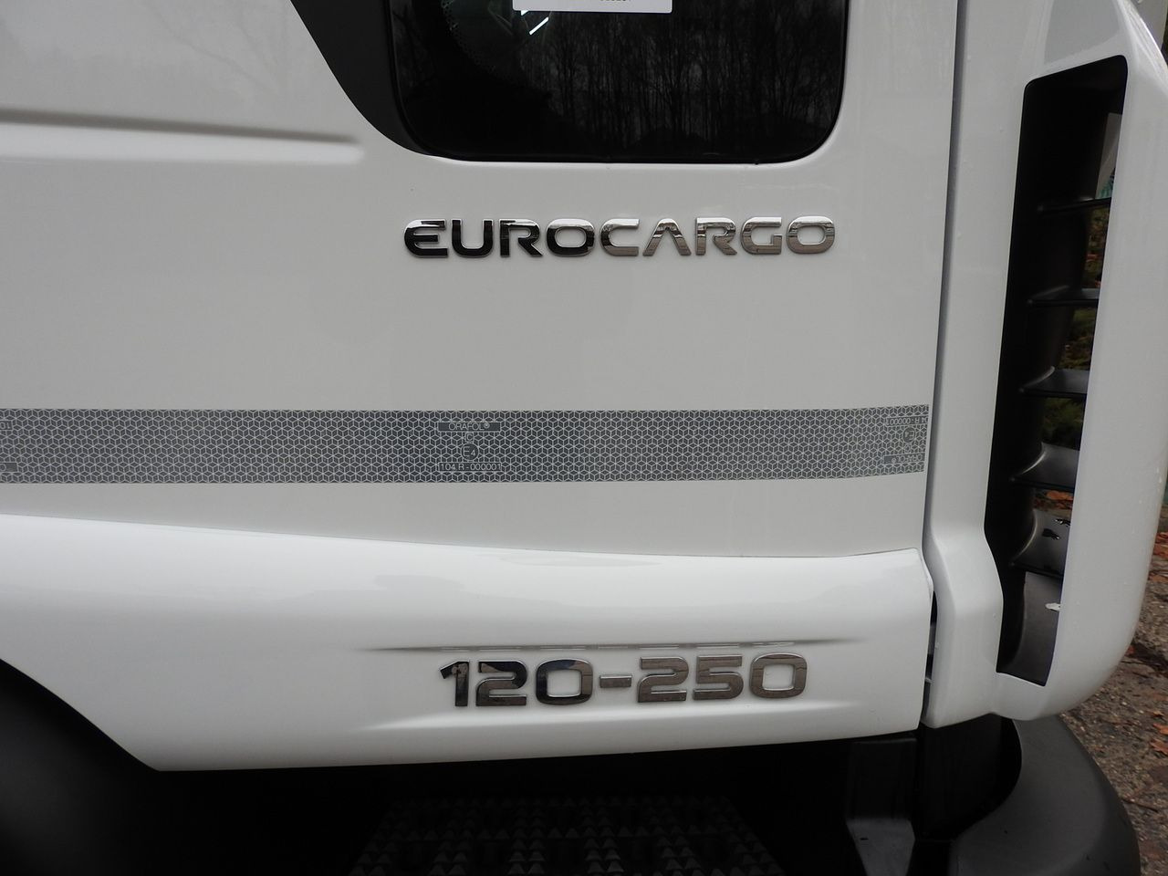 Нов Комбе со церада IVECO EUROCARGO 120-250 NEW TARPAULIN LIFT 18 PALLETS WEBASTO CRUISE CONTROL AIR CONDITIONING LED LIGHTS PNEUMATICS AUTOMATIC TRANSMISSION HI-MATIC 250HP: слика 28