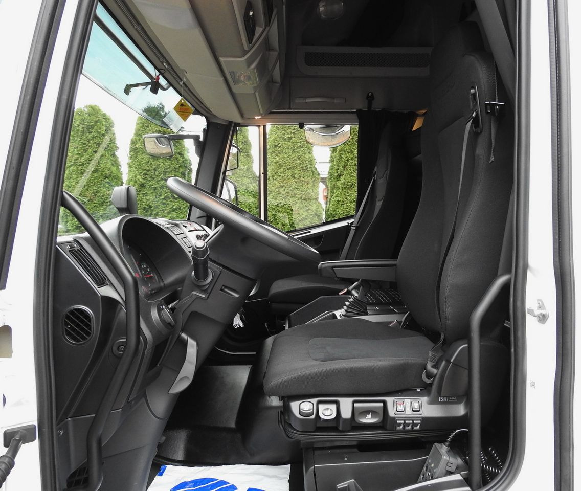 Нов Комбе со церада IVECO EUROCARGO 120-250 NEW TARPAULIN LIFT 18 PALLETS WEBASTO CRUISE CONTROL AIR CONDITIONING LED LIGHTS PNEUMATICS AUTOMATIC TRANSMISSION HI-MATIC 250HP: слика 46