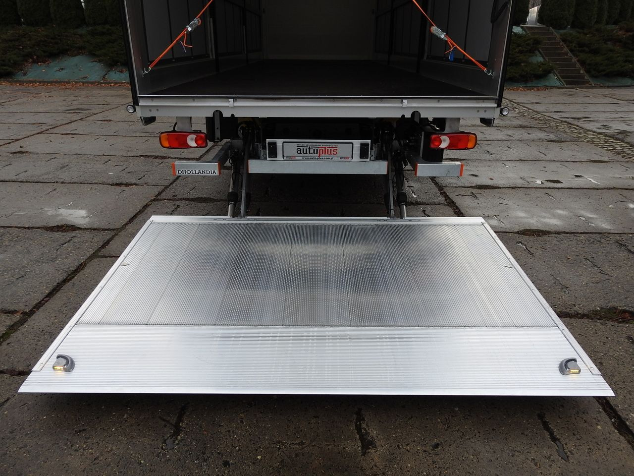 Нов Комбе со церада IVECO EUROCARGO 120-250 NEW TARPAULIN LIFT 18 PALLETS WEBASTO CRUISE CONTROL AIR CONDITIONING LED LIGHTS PNEUMATICS AUTOMATIC TRANSMISSION HI-MATIC 250HP: слика 15