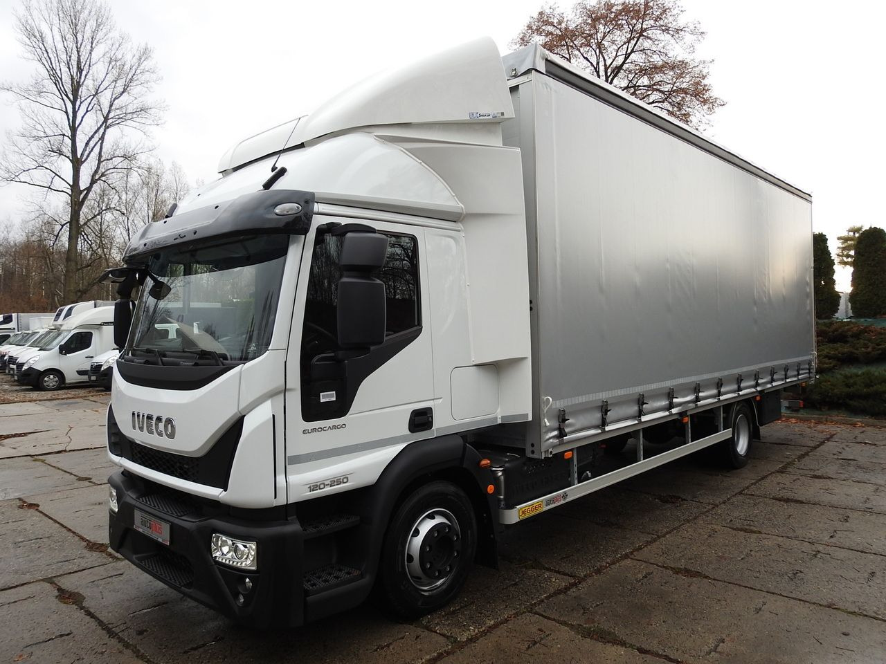 Нов Комбе со церада IVECO EUROCARGO 120-250 NEW TARPAULIN LIFT 18 PALLETS WEBASTO CRUISE CONTROL AIR CONDITIONING LED LIGHTS PNEUMATICS AUTOMATIC TRANSMISSION HI-MATIC 250HP: слика 6