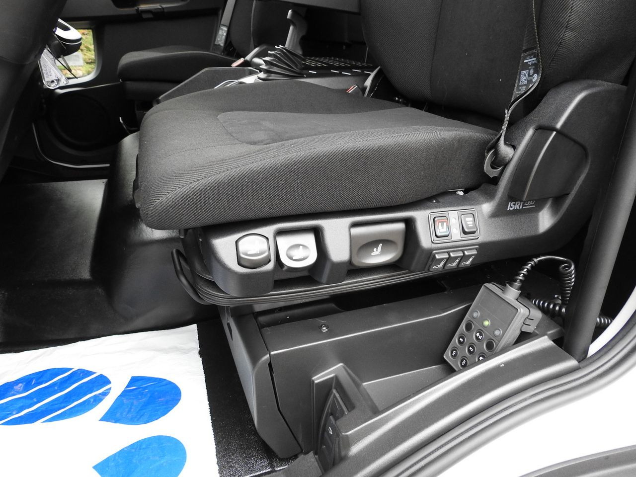 Нов Комбе со церада IVECO EUROCARGO 120-250 NEW TARPAULIN LIFT 18 PALLETS WEBASTO CRUISE CONTROL AIR CONDITIONING LED LIGHTS PNEUMATICS AUTOMATIC TRANSMISSION HI-MATIC 250HP: слика 47