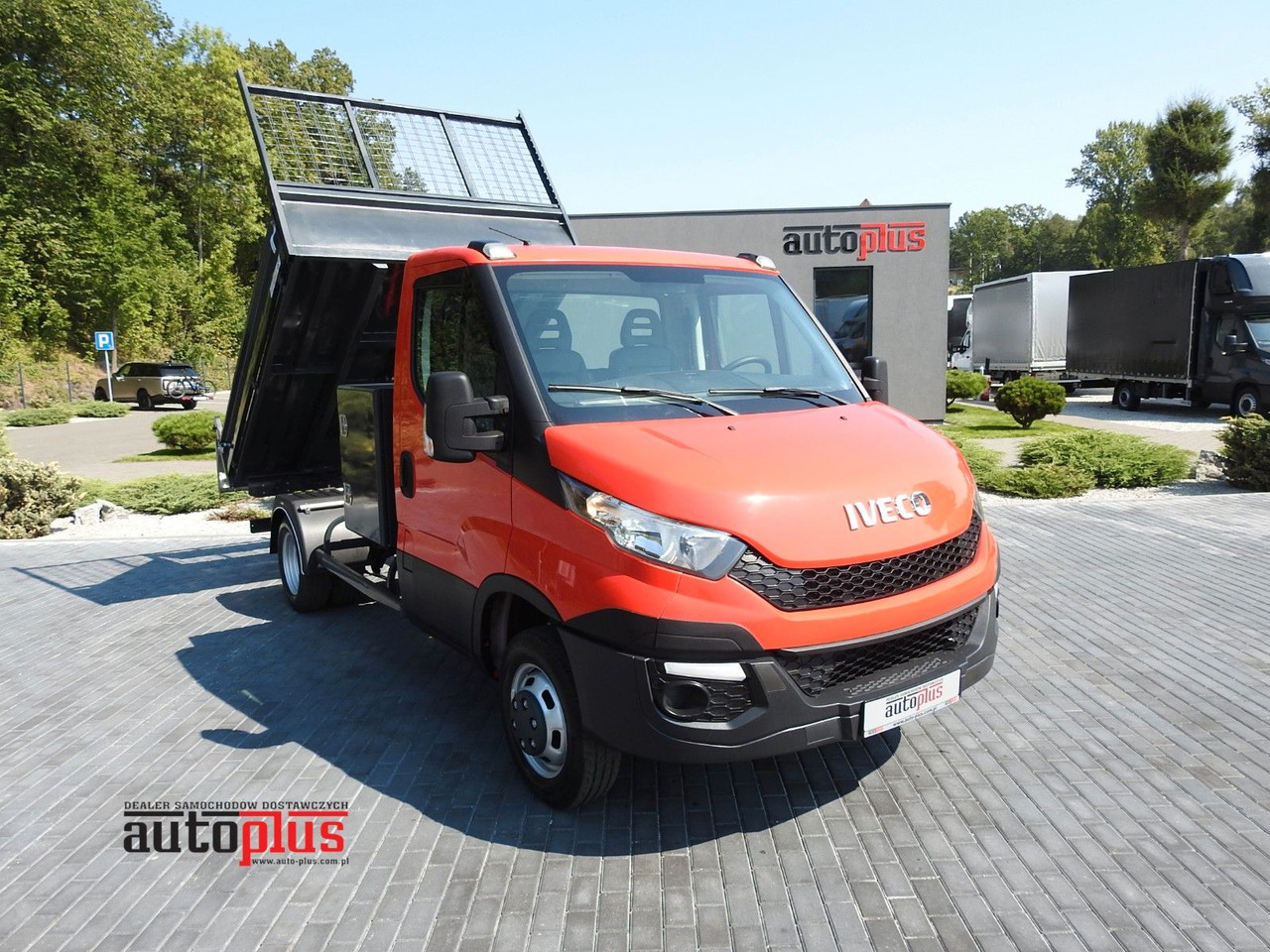 Iveco DAILY 35C13 KIPPER TEMPOMAT A/C ZWILLINGSRÄDER - Комби кипер: слика 1 Iveco DAILY 35C13 KIPPER TEMPOMAT A/C ZWILLINGSRÄDER - Комби кипер: слика 1