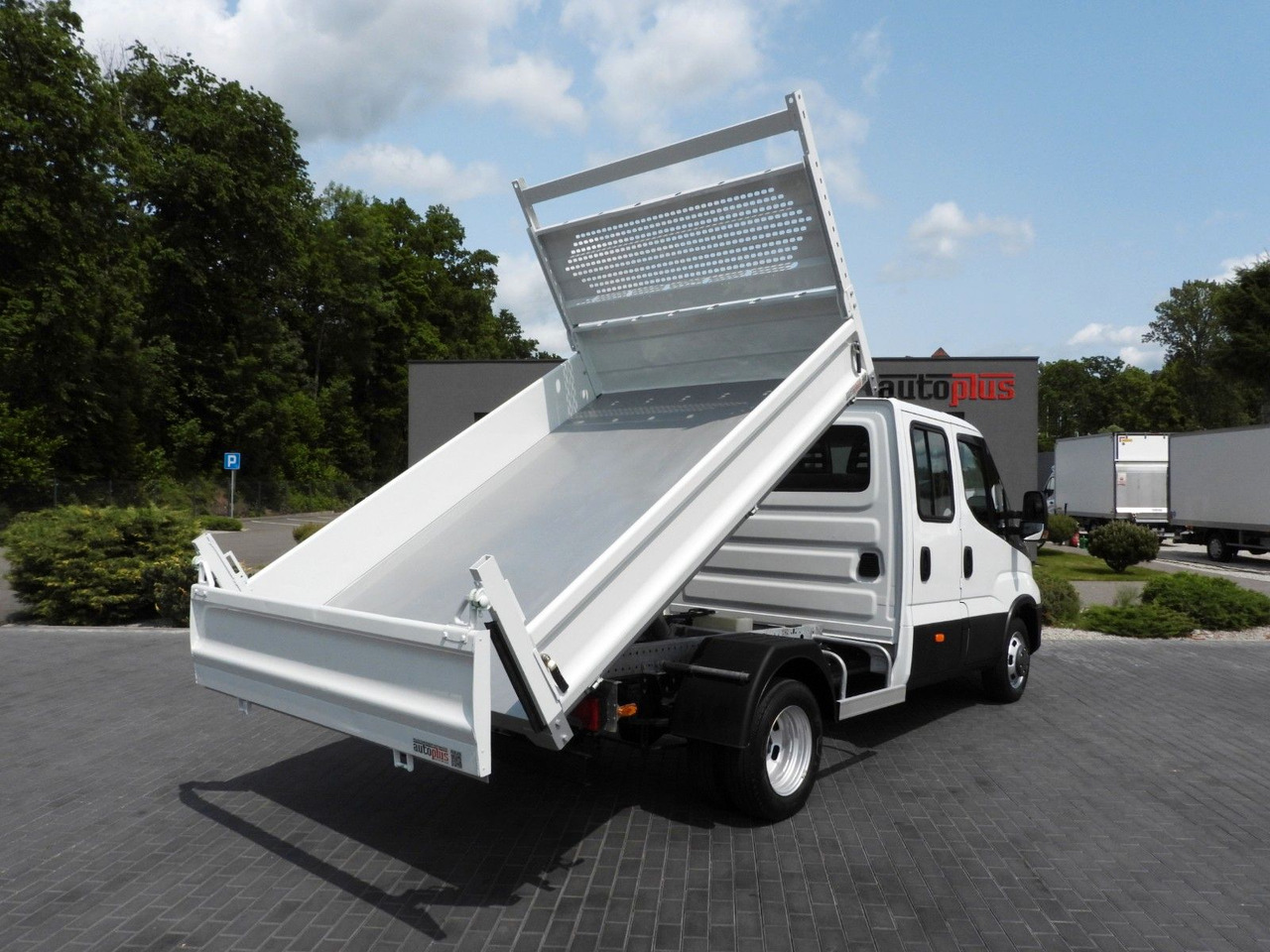 Iveco DAILY 35C14 KIPPER DOPPELKABINE DOKA 6 SITZE A/C - Комби кипер, Комби со двојна кабина: слика 3 Iveco DAILY 35C14 KIPPER DOPPELKABINE DOKA 6 SITZE A/C - Комби кипер, Комби со двојна кабина: слика 3
