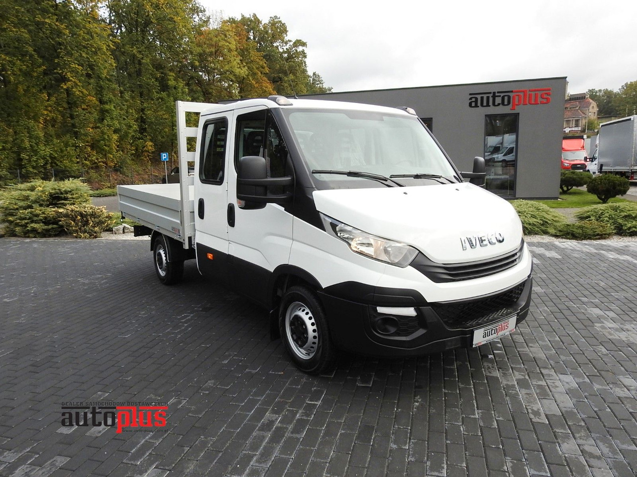 Iveco DAILY 35S15 PRITSCHE DOPPELKABINE DOKA 7 SITZE - Комбе со отворен сандак, Комби со двојна кабина: слика 1 Iveco DAILY 35S15 PRITSCHE DOPPELKABINE DOKA 7 SITZE - Комбе со отворен сандак, Комби со двојна кабина: слика 1