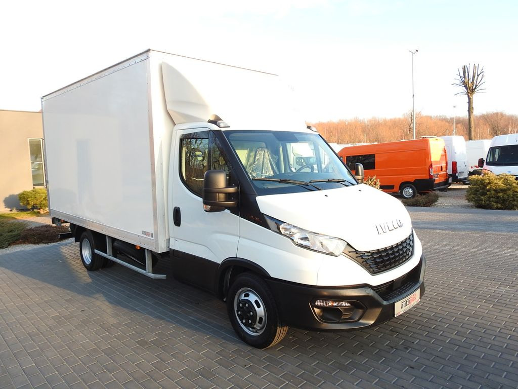 Iveco DAILY 35S16 KOFFER AUFZUG 8 PALETTEN TEMPOMAT - Комбе фургон: слика 4 Iveco DAILY 35S16 KOFFER AUFZUG 8 PALETTEN TEMPOMAT - Комбе фургон: слика 4