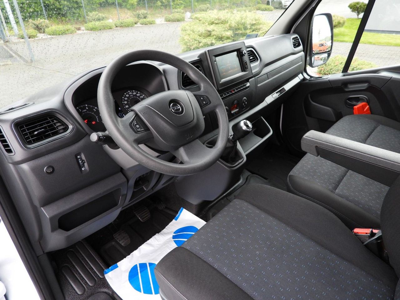 Iveco MOVANO PRITSCHE PLANE 10 PALETTEN TEMPOMAT NAVI - Комбе со церада: слика 2 Iveco MOVANO PRITSCHE PLANE 10 PALETTEN TEMPOMAT NAVI - Комбе со церада: слика 2