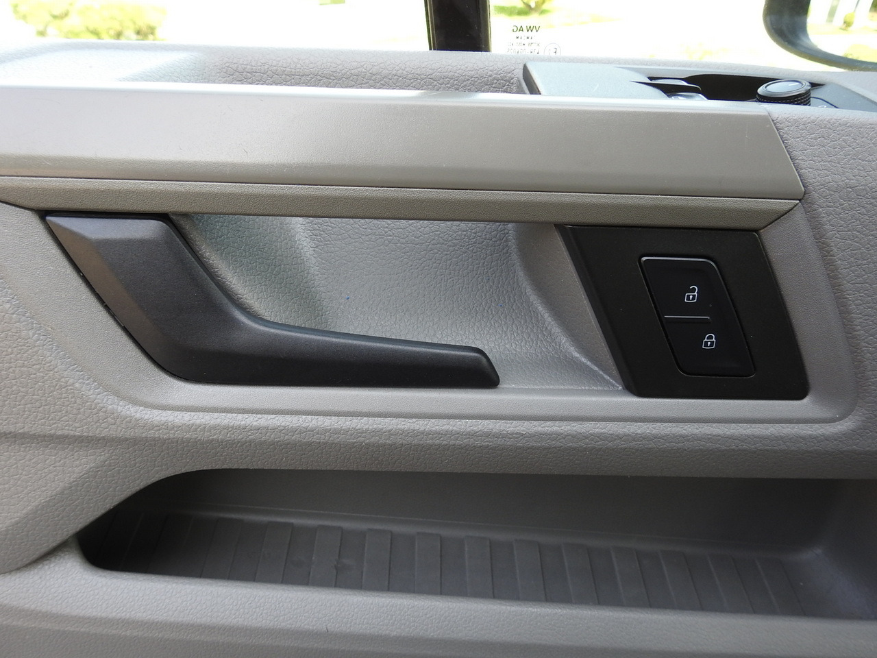 Комбе со церада MAN TGE TARPAULIN 10 PALLETS AIR CONDITIONING 180HP: слика 29 Комбе со церада MAN TGE TARPAULIN 10 PALLETS AIR CONDITIONING 180HP: слика 29