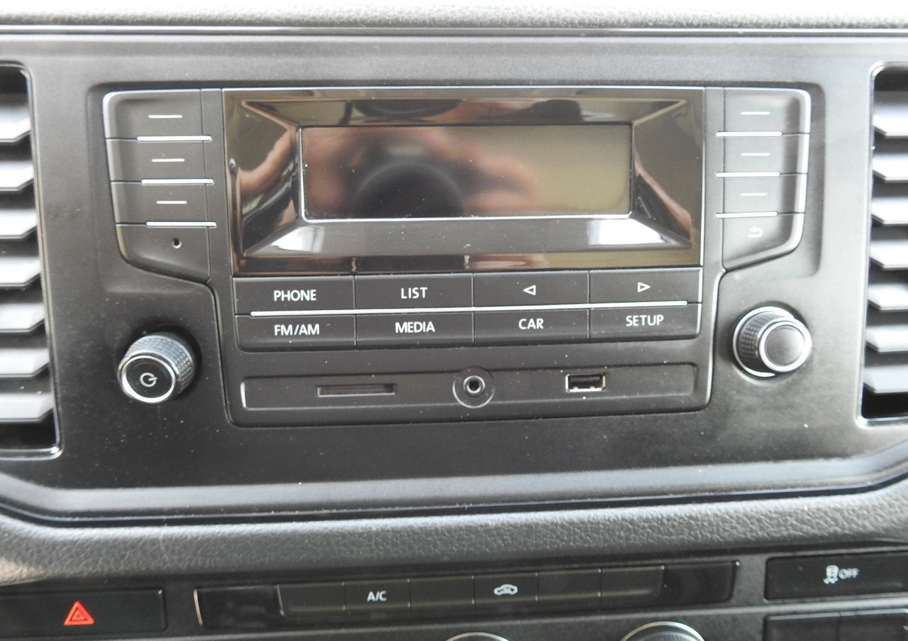 Комбе со церада MAN TGE TARPAULIN 10 PALLETS AIR CONDITIONING 180HP: слика 38 Комбе со церада MAN TGE TARPAULIN 10 PALLETS AIR CONDITIONING 180HP: слика 38