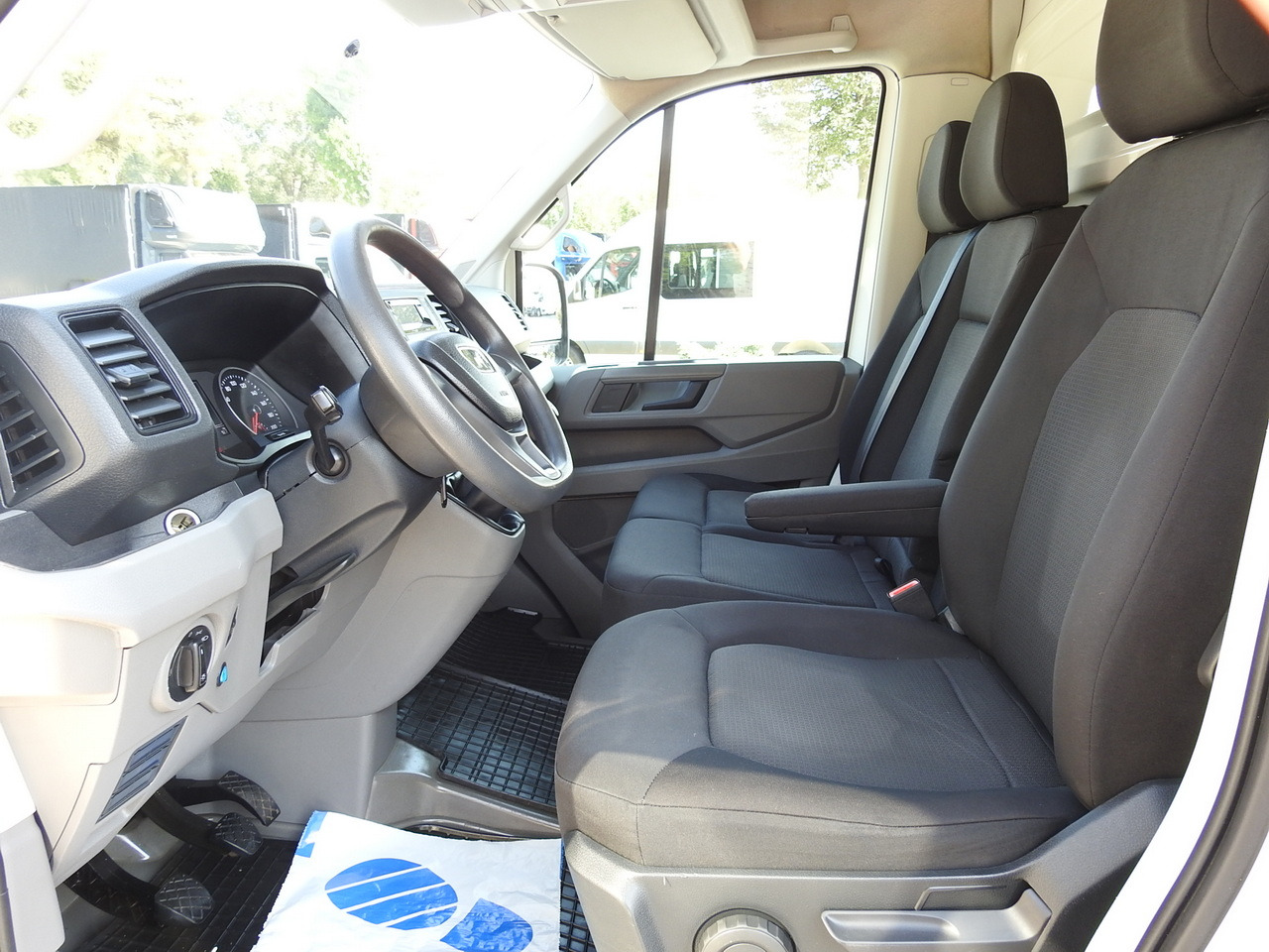 Комбе со церада MAN TGE TARPAULIN 10 PALLETS AIR CONDITIONING 180HP: слика 28 Комбе со церада MAN TGE TARPAULIN 10 PALLETS AIR CONDITIONING 180HP: слика 28