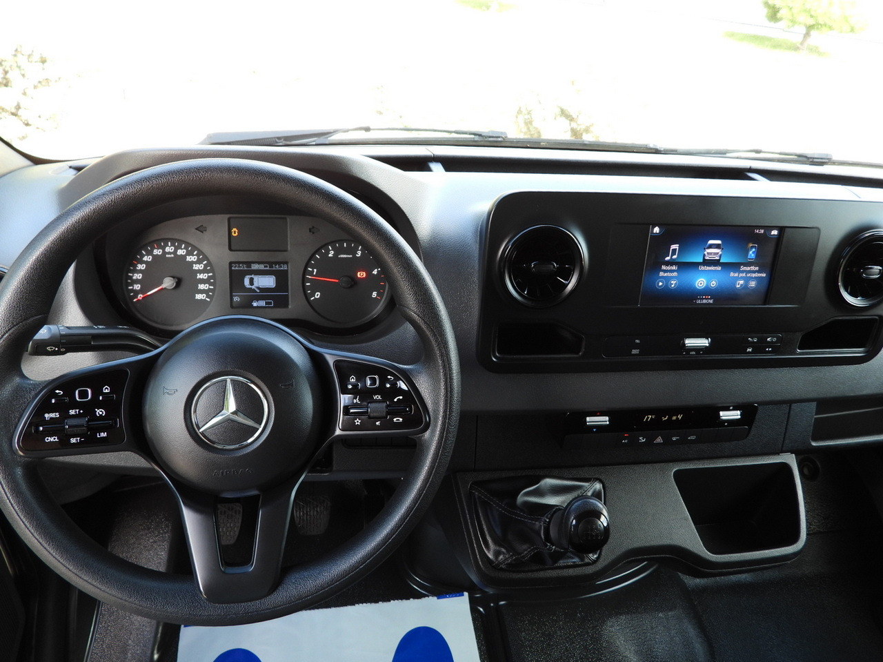 Комбе фургон MERCEDES SPRINTER 514 BOX LIFT 8 PALLETS CRUISE CONTROL TWIN WHEELS AIR CONDITIONING 140HP: слика 26 Комбе фургон MERCEDES SPRINTER 514 BOX LIFT 8 PALLETS CRUISE CONTROL TWIN WHEELS AIR CONDITIONING 140HP: слика 26