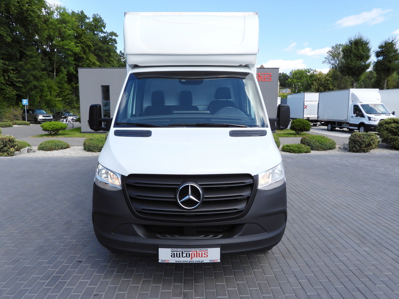 MERCEDES SPRINTER 514 BOX LIFT 8 PALLETS CRUISE CONTROL TWIN WHEELS AIR CONDITIONING 140HP - Комбе фургон: слика 5 MERCEDES SPRINTER 514 BOX LIFT 8 PALLETS CRUISE CONTROL TWIN WHEELS AIR CONDITIONING 140HP - Комбе фургон: слика 5
