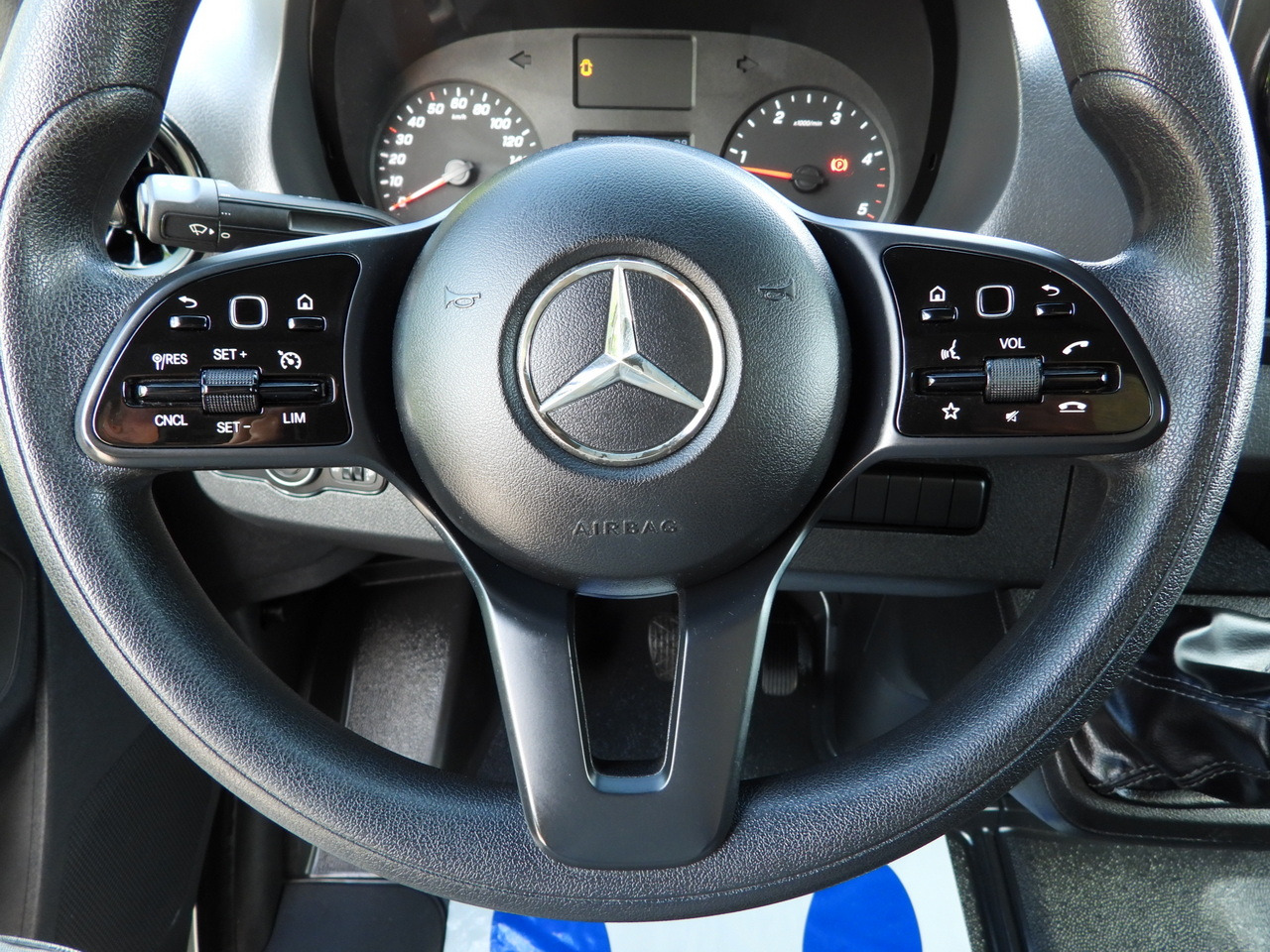 Комбе фургон MERCEDES SPRINTER 514 BOX LIFT 8 PALLETS CRUISE CONTROL TWIN WHEELS AIR CONDITIONING 140HP: слика 27 Комбе фургон MERCEDES SPRINTER 514 BOX LIFT 8 PALLETS CRUISE CONTROL TWIN WHEELS AIR CONDITIONING 140HP: слика 27