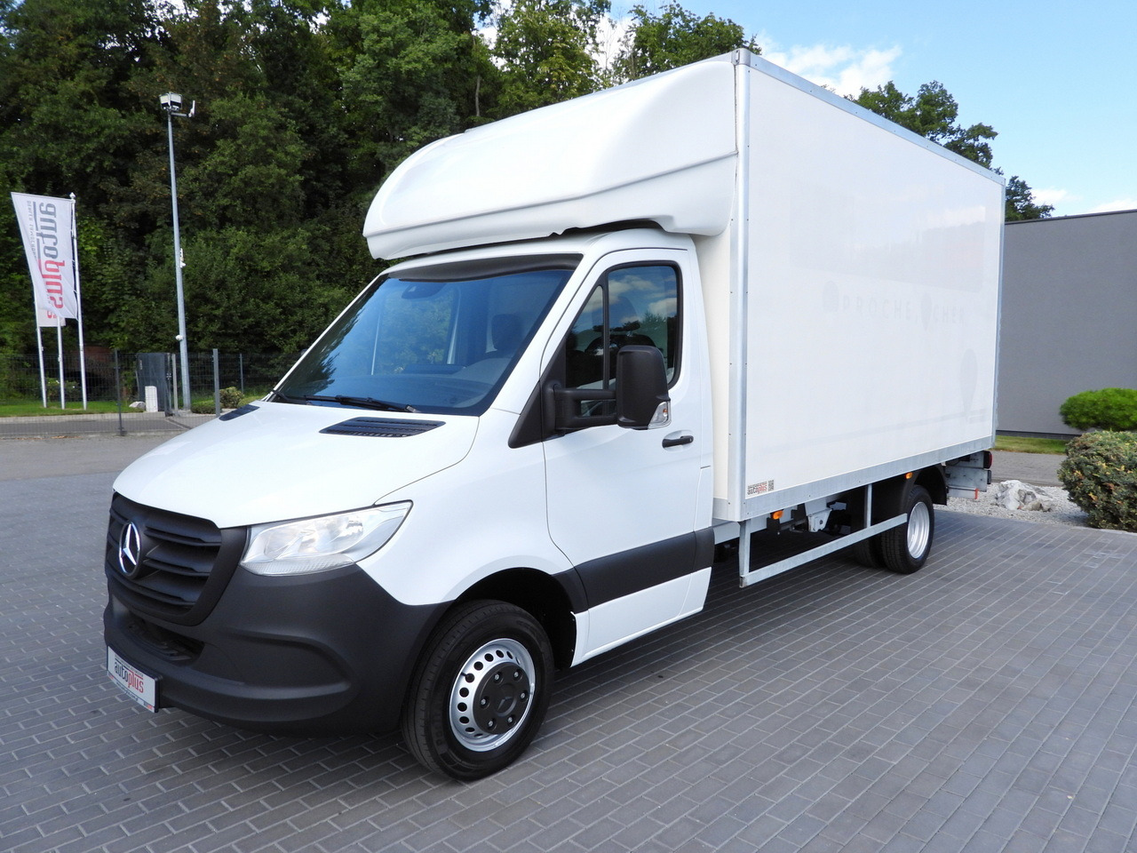 Комбе фургон MERCEDES SPRINTER 514 BOX LIFT 8 PALLETS CRUISE CONTROL TWIN WHEELS AIR CONDITIONING 140HP: слика 6 Комбе фургон MERCEDES SPRINTER 514 BOX LIFT 8 PALLETS CRUISE CONTROL TWIN WHEELS AIR CONDITIONING 140HP: слика 6