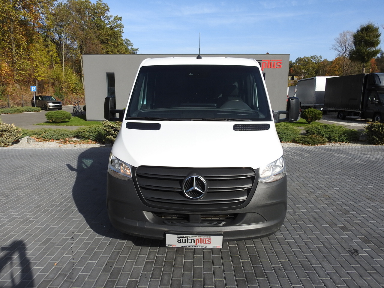 MERCEDES SPRINTER 516 STAKE BODY DOUBLE CABIN DOKA 6 SEATS CRUISE CONTROL AIR CONDITIONING TWIN WHEELS  160HP - Комби со двојна кабина: слика 5 MERCEDES SPRINTER 516 STAKE BODY DOUBLE CABIN DOKA 6 SEATS CRUISE CONTROL AIR CONDITIONING TWIN WHEELS  160HP - Комби со двојна кабина: слика 5