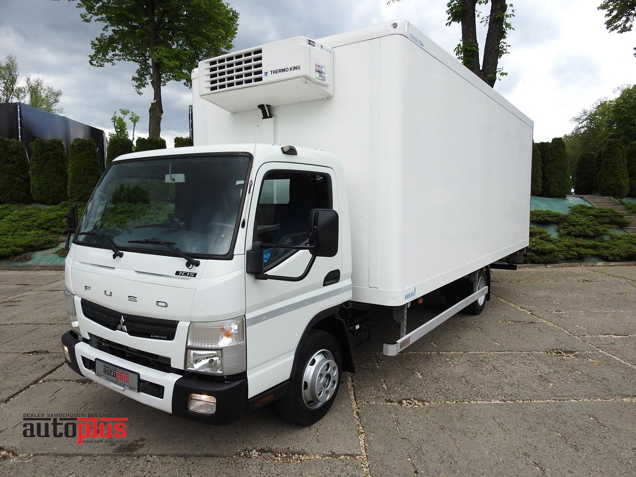 MITSUBISHI CANTER FUSO 7C15 REGRIGERATOR BOX -4*C LIFT POWER SUPPLY 230V AIR CONDITIONING AUTOMATIC TRANSMISSION 150HP - Камион ладилник: слика 1 MITSUBISHI CANTER FUSO 7C15 REGRIGERATOR BOX -4*C LIFT POWER SUPPLY 230V AIR CONDITIONING AUTOMATIC TRANSMISSION 150HP - Камион ладилник: слика 1